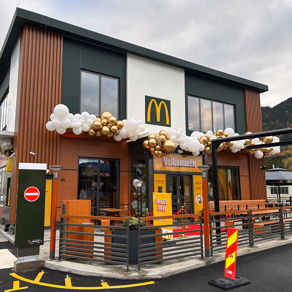 McDonalds restaurant